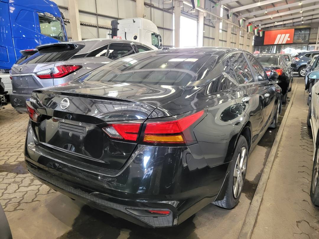 2019 NISSAN ALTIMA — 120544 Miles — Lot 53705734 — Ind. 12 - Marhaba Auctions Used Cars - Image 3