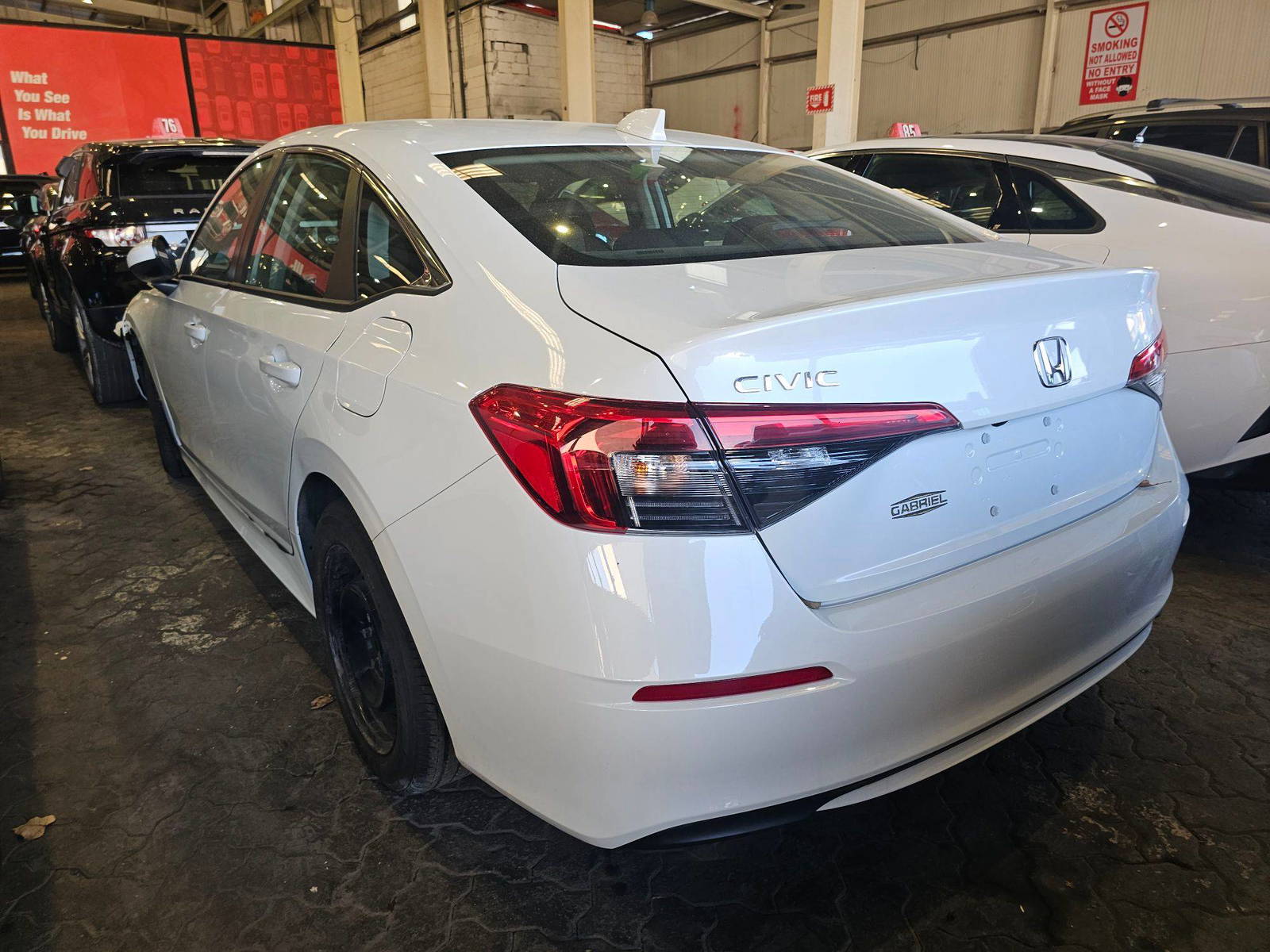2022 HONDA CIVIC — 40698 KM — Lot 12492994 — Souq - Marhaba Auctions Used Cars - Image 3