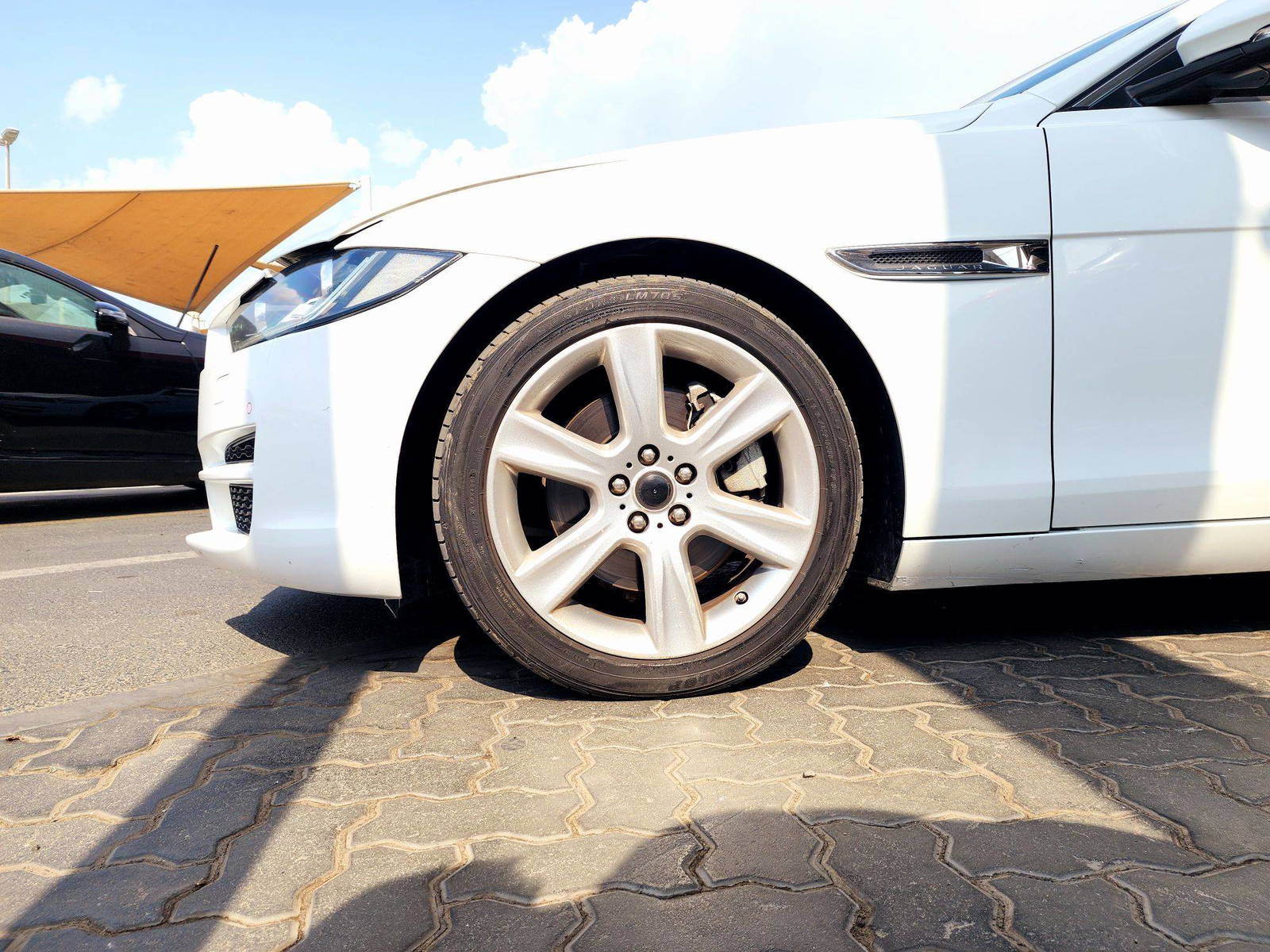 2016 JAGUAR XE PREMIUM — 194450 KM — Lot GA923879 — Souq - Marhaba Auctions Used Cars - Image 12