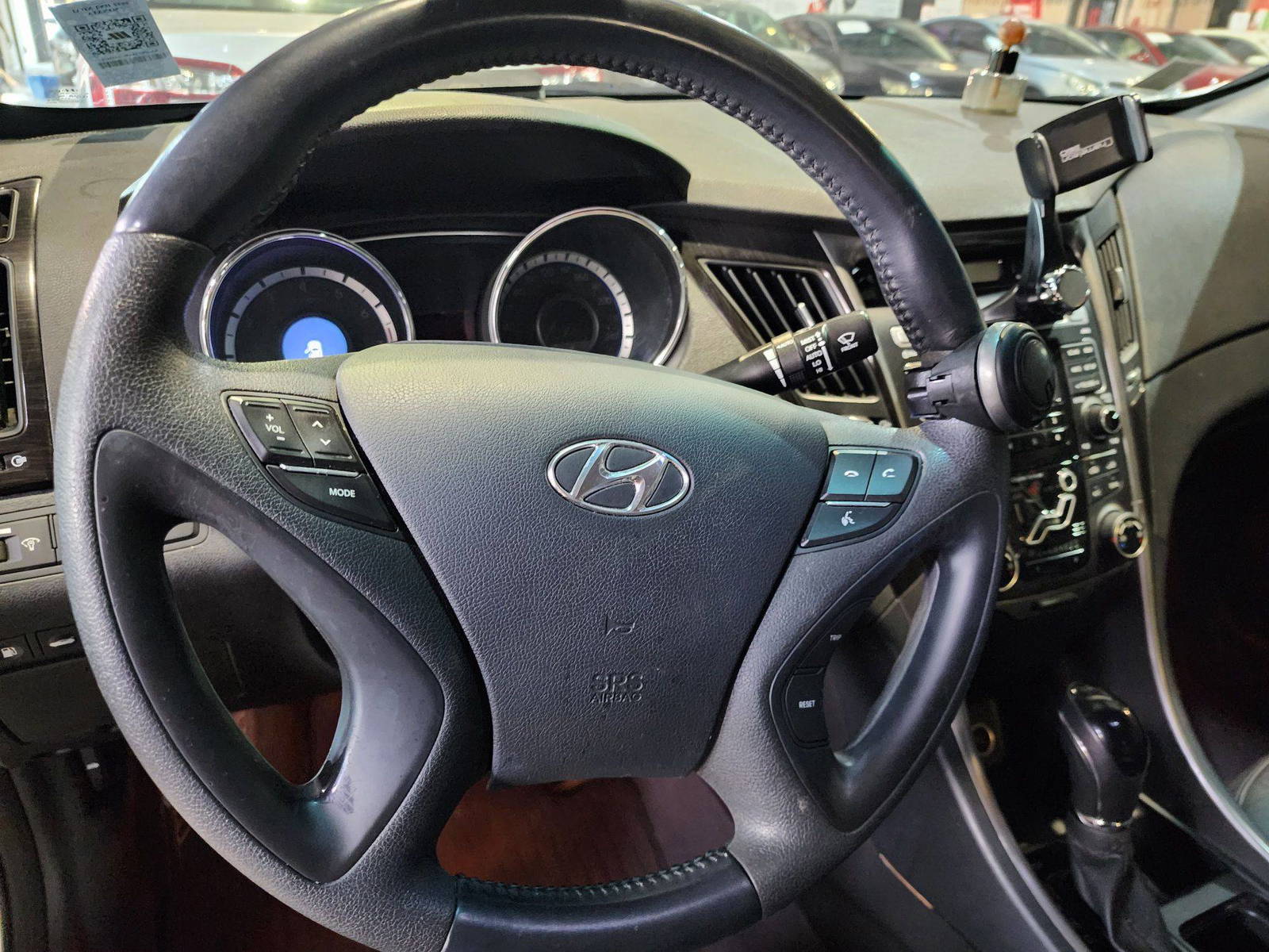 2012 HYUNDAI SONATA — 83259 KM — Lot 434632 — Al Quoz - Marhaba Auctions Used Cars - Image 11