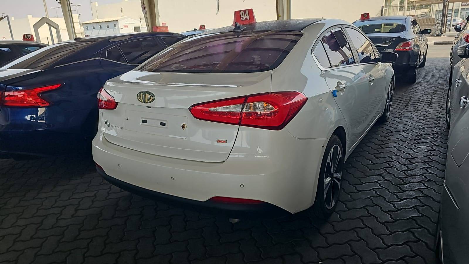 2013 KIA K3 — 117198 KM — Lot DA059798 — Souq - Marhaba Auctions Used Cars - Image 5