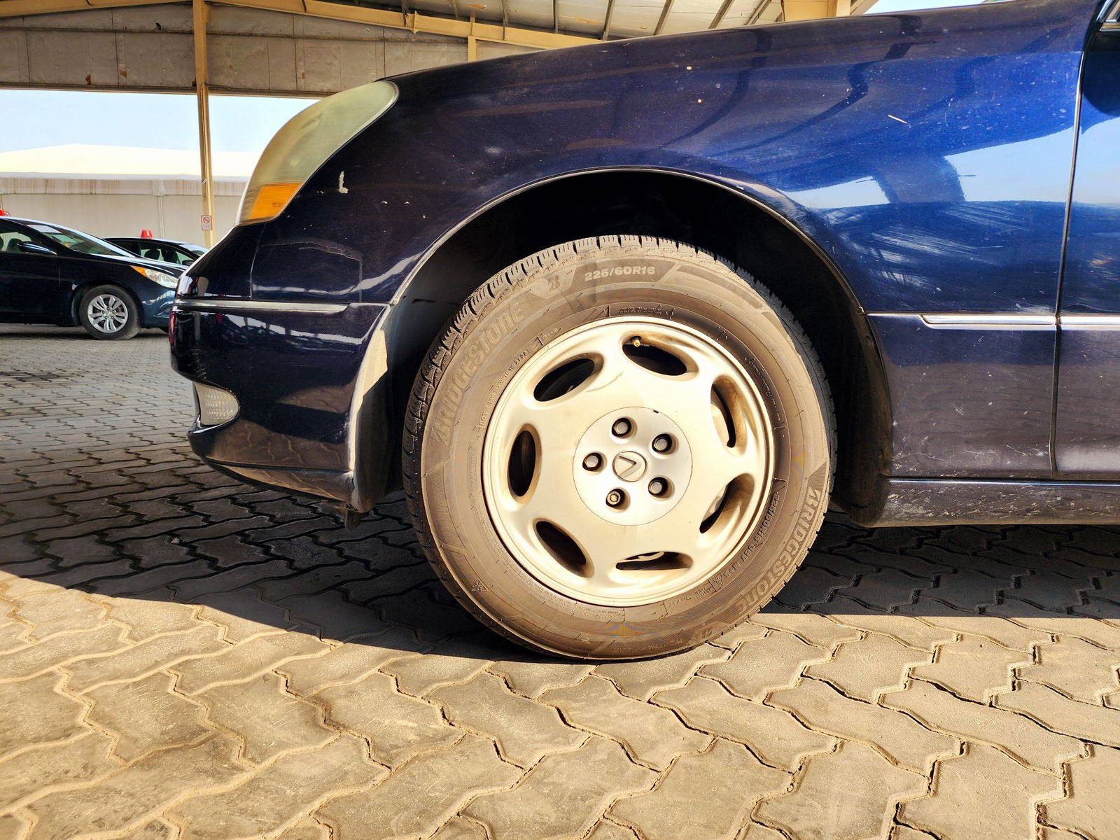 2001 LEXUS LS 430 — 285515 Miles — Lot 214587 — Souq - Marhaba Auctions Used Cars - Image 11