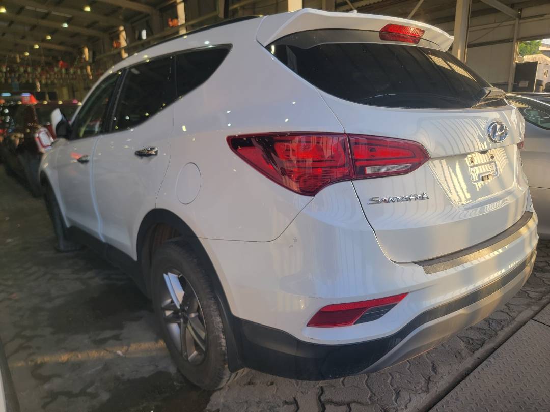 2017 HYUNDAI SANTA FE — 177521 Miles — Lot 41560636 — Main - Marhaba Auctions Used Cars - Image 3