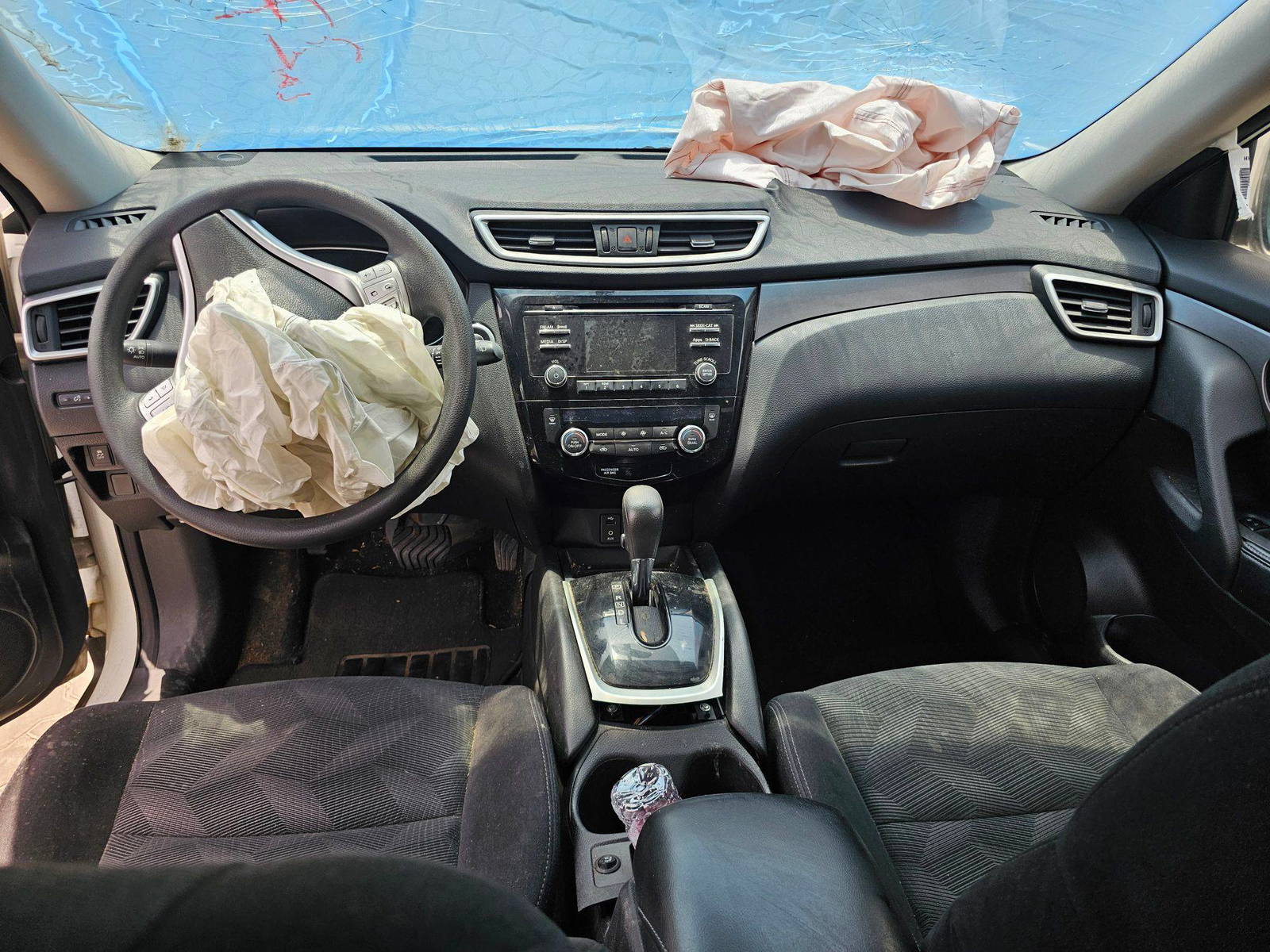 2014 NISSAN ROGUE — 137090 Miles — Lot V3EC775505 — Souq - Marhaba Auctions Used Cars - Image 7