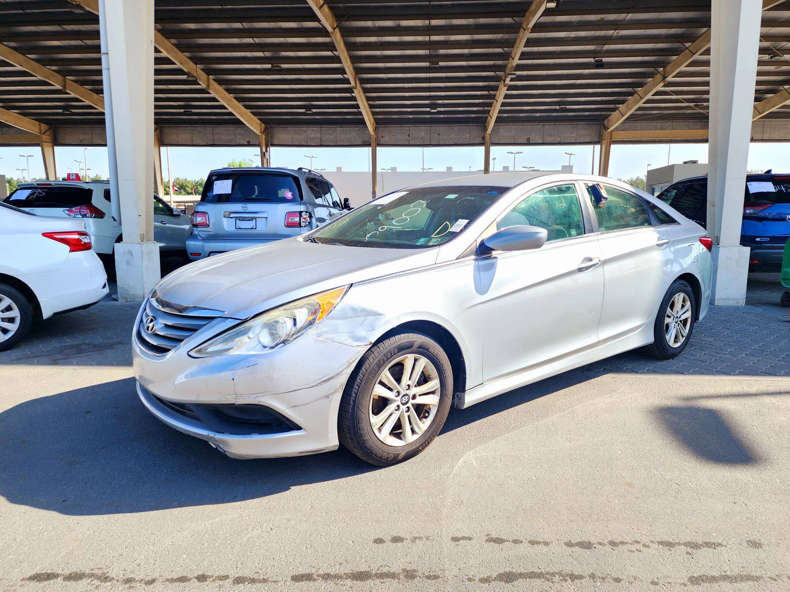 2014 HYUNDAI SONATA — 204072 Miles — Lot 69210424 — Souq - Marhaba Auctions Used Cars - Image 5