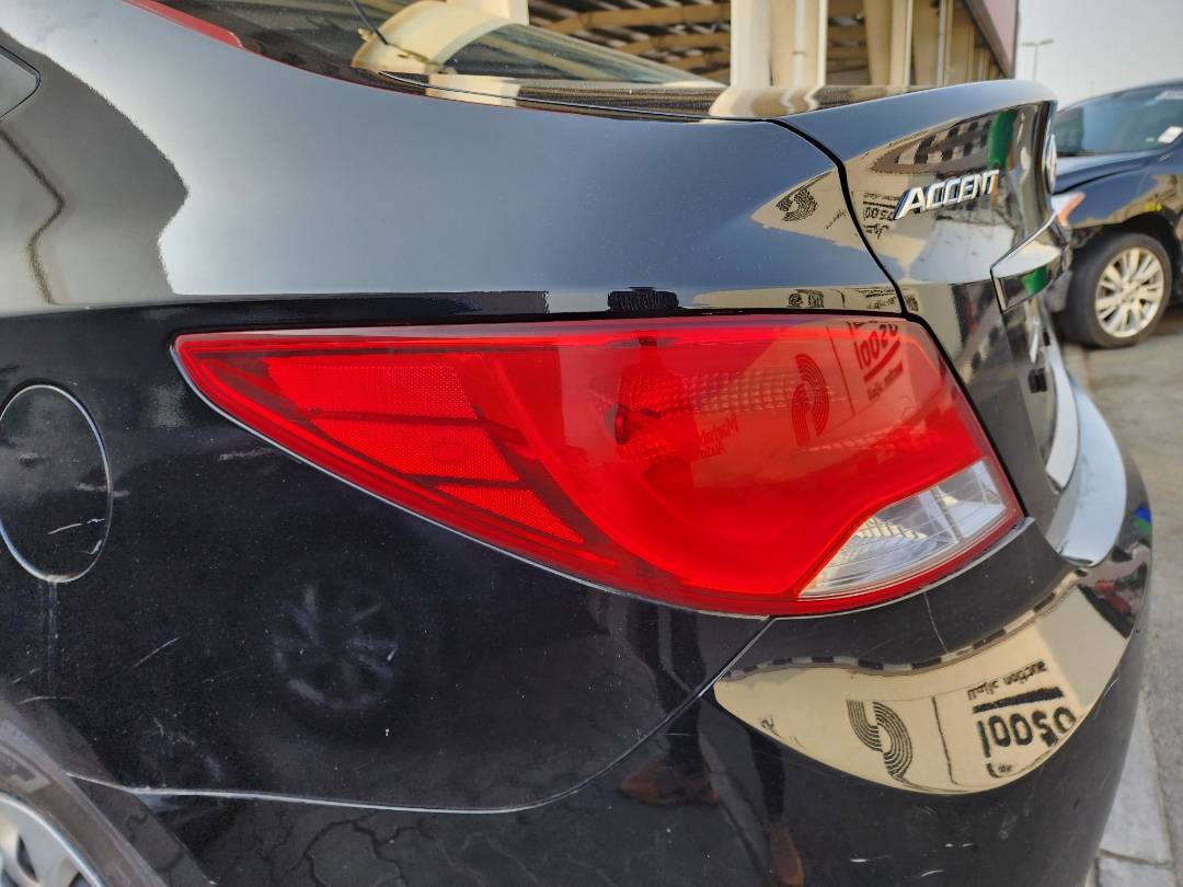 2017 HYUNDAI ACCENT — 140321 Miles — Lot 50245024 — Souq - Marhaba Auctions Used Cars - Image 9