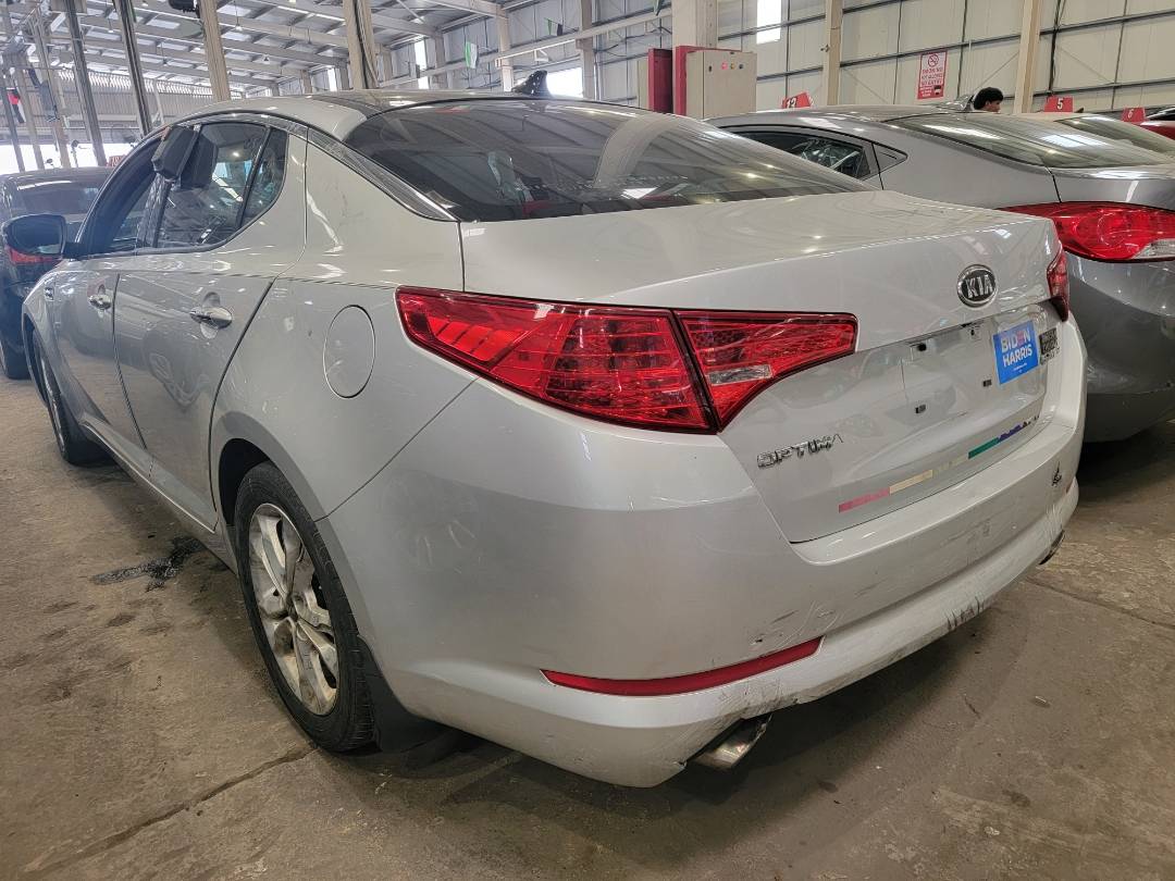 2011 KIA OPTIMA — 175300 Miles — Lot 40577464 — Main - Marhaba Auctions Used Cars - Image 4