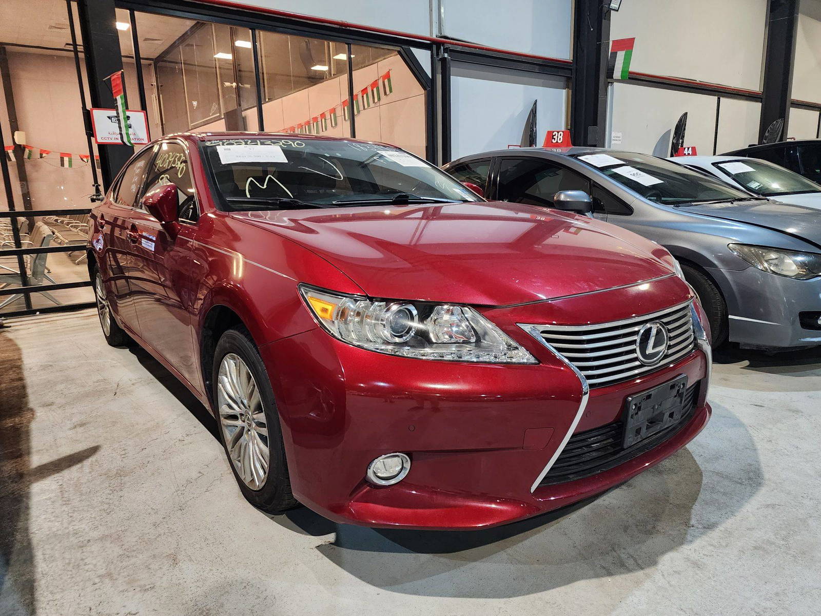2015 LEXUS ES 350 — 123477 Miles — Lot 183440 — Ind. 12 - Marhaba Auctions Used Cars - Image 3