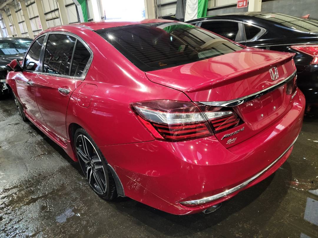2017 HONDA ACCORD — 208382 Miles — Lot 37069637 - Marhaba Auctions Used Cars - Image 3
