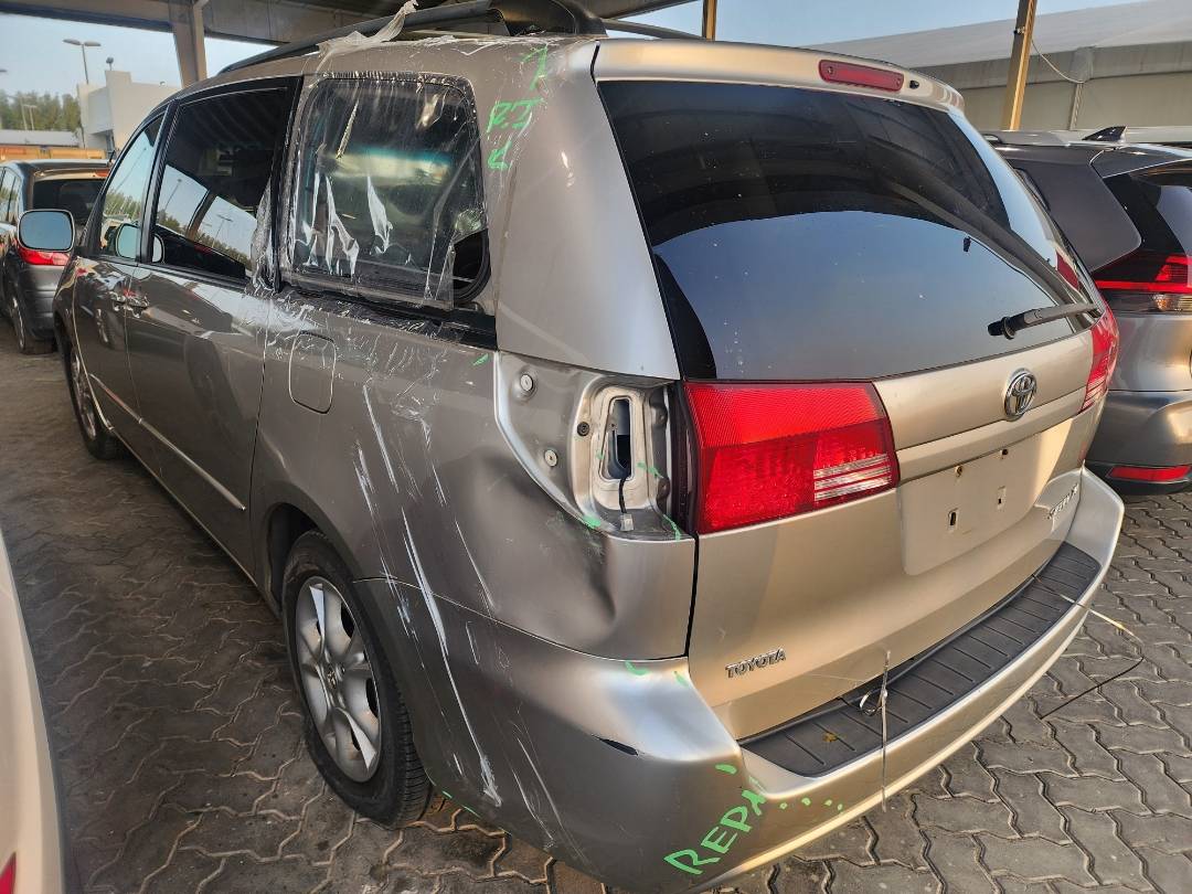 2005 TOYOTA SIENNA — 212576 Miles — Lot 38528297 - Marhaba Auctions Used Cars - Image 8