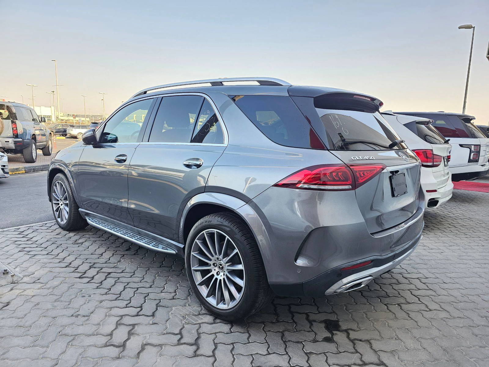 2022 MERCEDES BENZ GLE 450 4MATIC — 14553 Miles — Lot E4NA772749 — Souq - Marhaba Auctions Used Cars - Image 3
