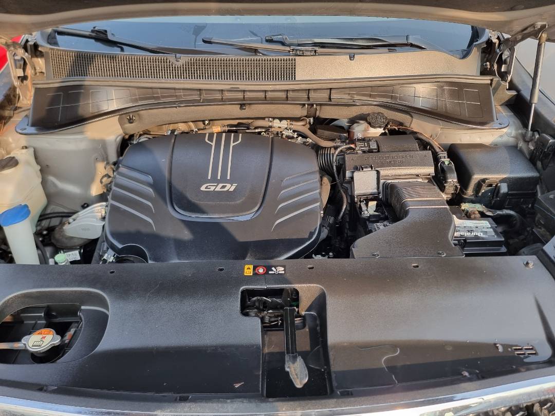 2018 KIA SORENTO — 88577 Miles — Lot 125487 — Souq - Marhaba Auctions Used Cars - Image 11