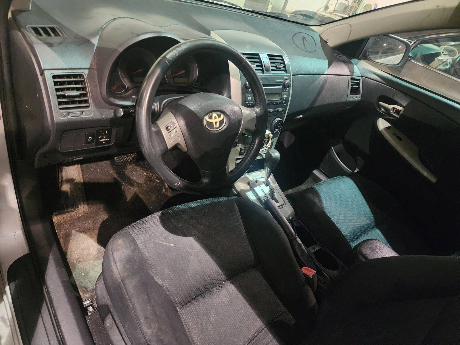 2010 TOYOTA COROLLA — 344804 Miles — Lot 74200983 - Marhaba Auctions Used Cars - Image 4