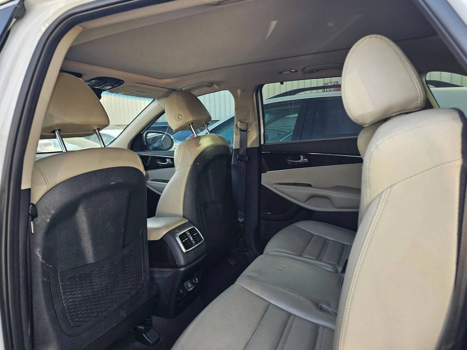 KIA SORENTO 2019 - Marhaba Auction Used Cars - Image 7