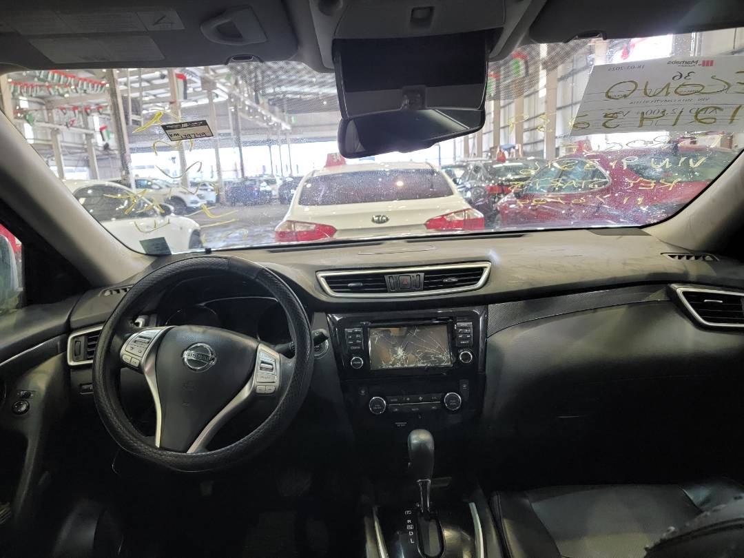 2015 NISSAN ROGUE — 139749 KM — Lot 12143239 — Main - Marhaba Auctions Used Cars - Image 9