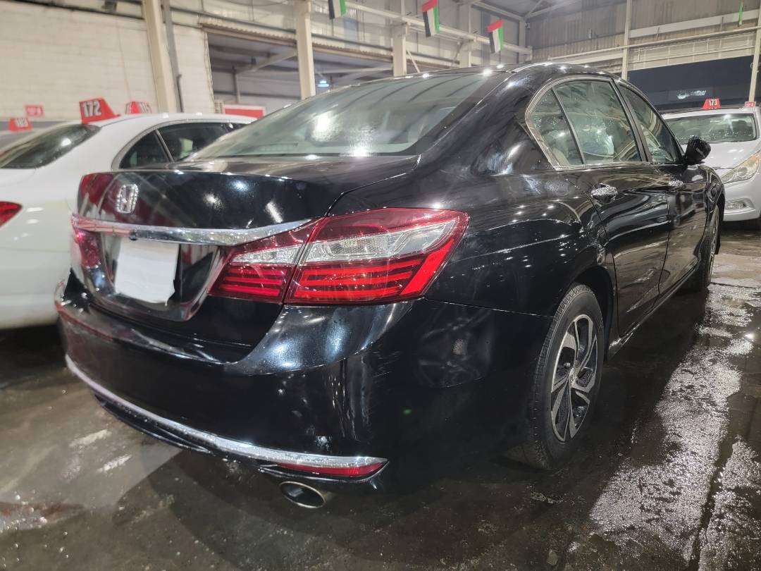 2017 HONDA ACCORD — 166953 Miles — Lot 37836445 - Marhaba Auctions Used Cars - Image 4