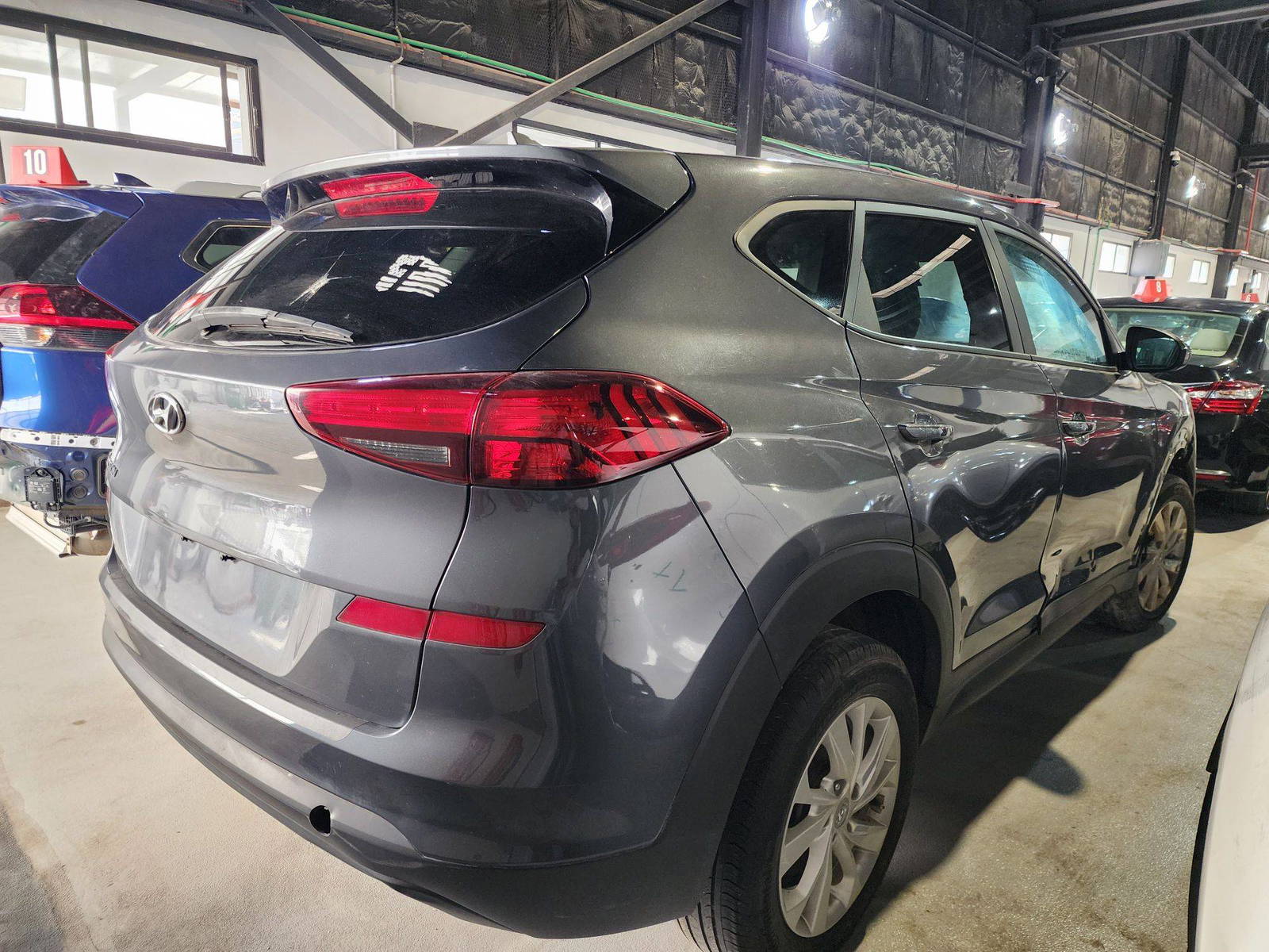 2019 HYUNDAI TUCSON — 129819 Miles — Lot 13707 — Al Quoz - Marhaba Auctions Used Cars - Image 4