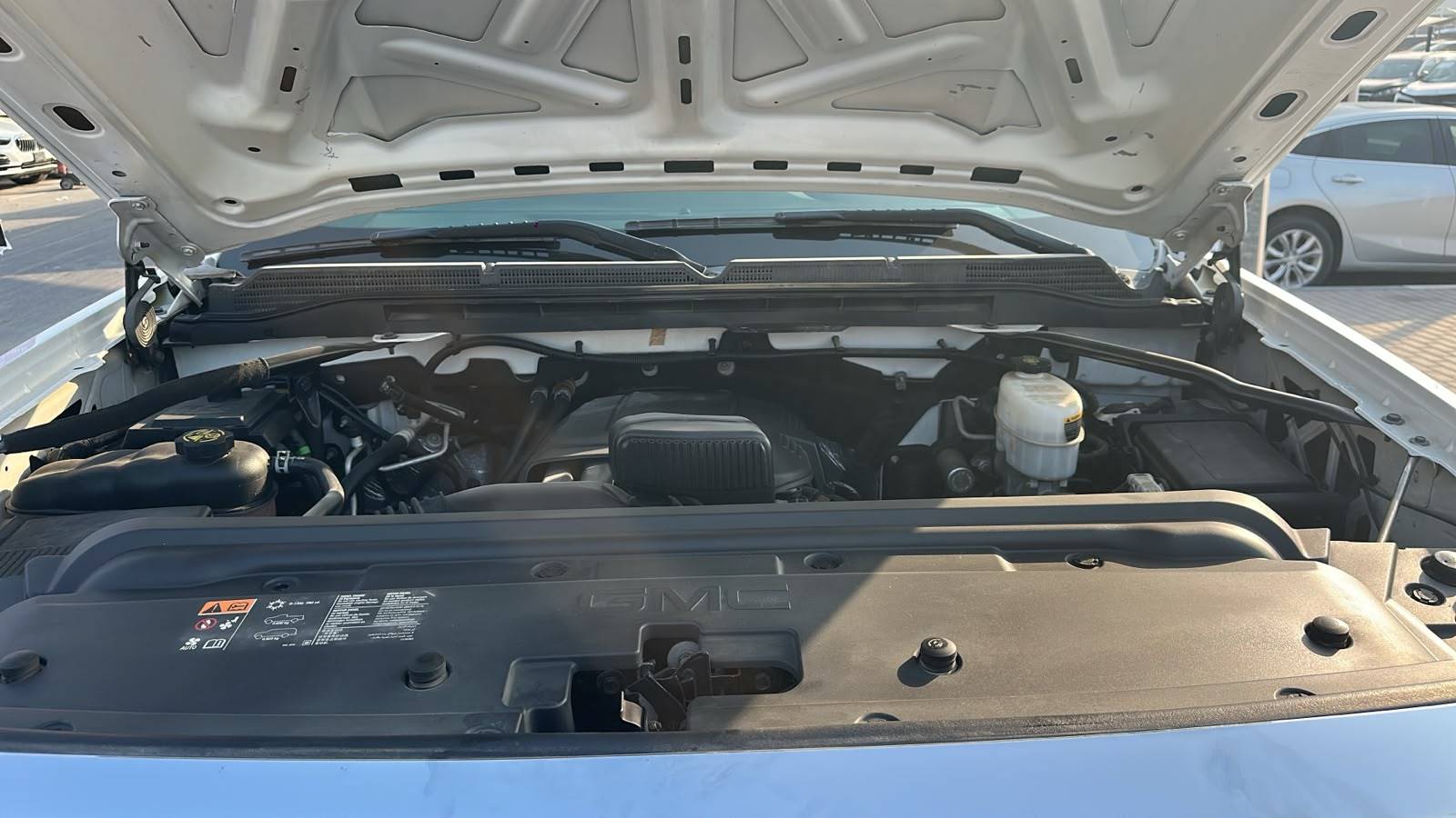 2019 GMC SIERRA — Lot KF210379 — Souq - Marhaba Auctions Used Cars - Image 12