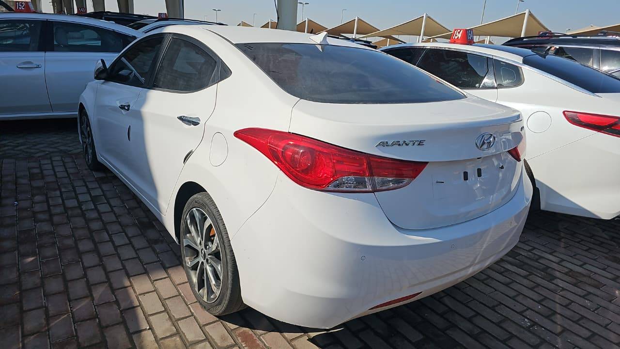 HYUNDAI AVANTE 2013 - Marhaba Auction Used Cars - Image 11