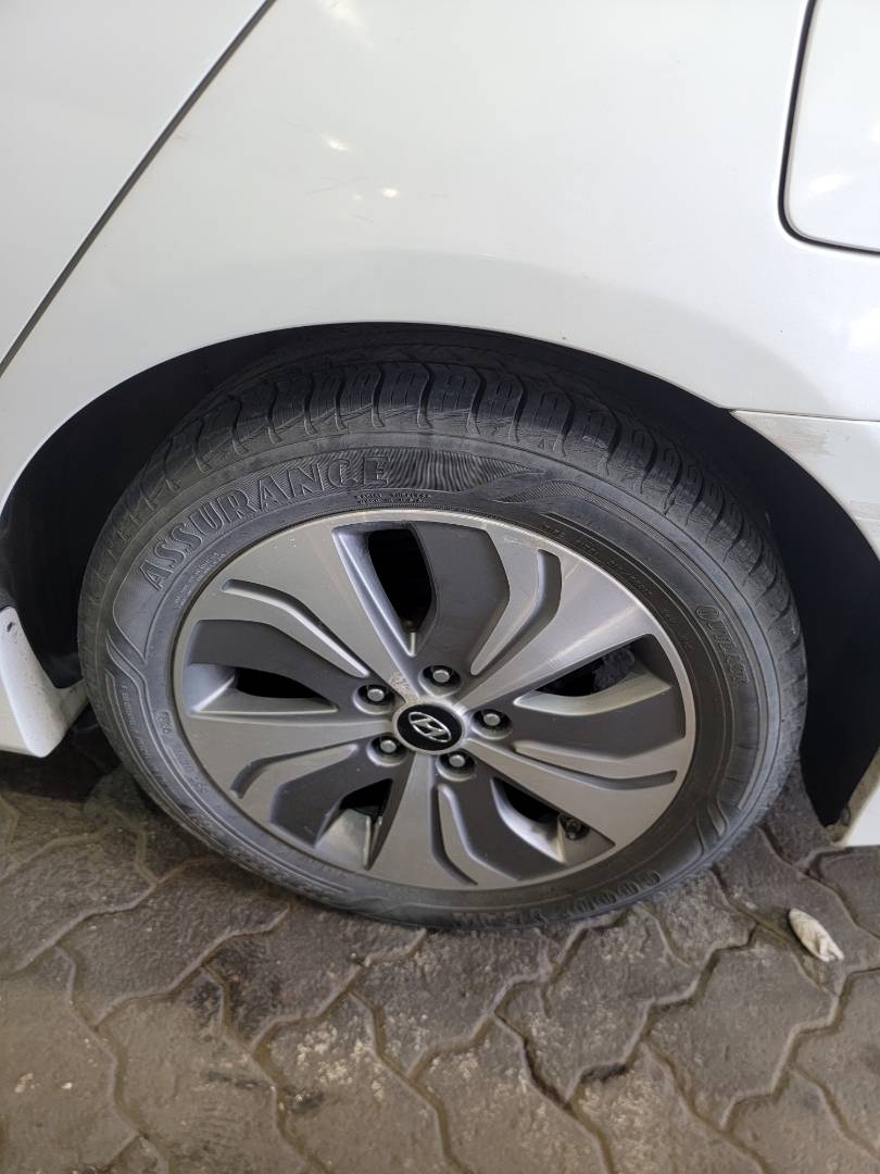 2015 HYUNDAI SONATA — 124717 Miles — Lot 122015 — Main - Marhaba Auctions Used Cars - Image 9