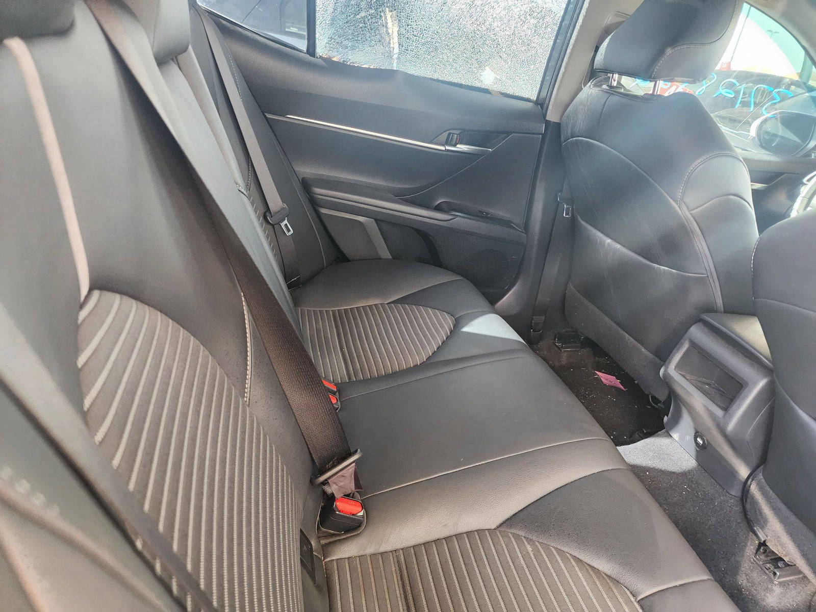 2018 TOYOTA CAMRY — 122234 Miles — Lot 37128522 - Marhaba Auctions Used Cars - Image 9