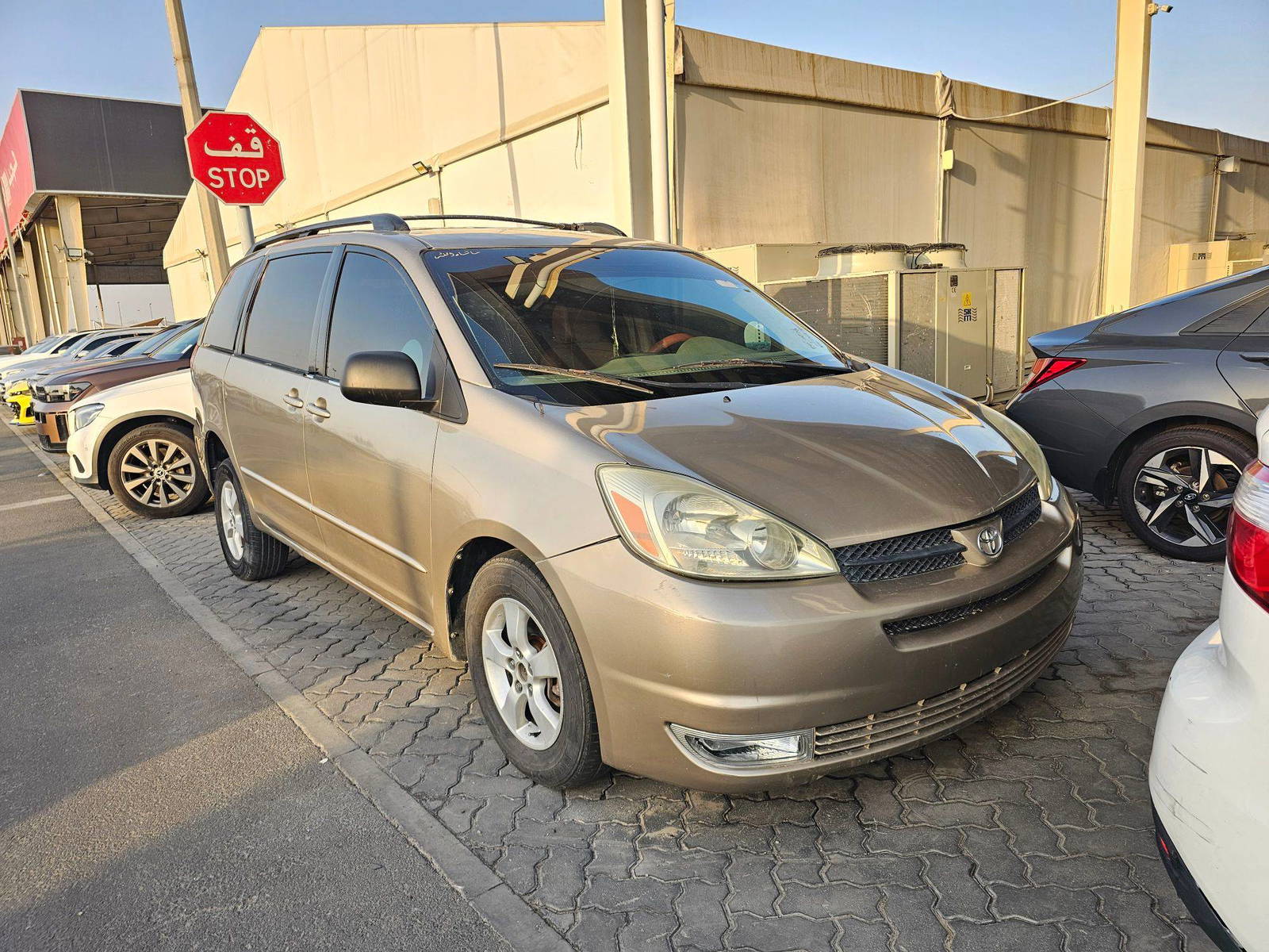 TOYOTA SIENNA 2004 - Marhaba Auction Used Cars - Image 4