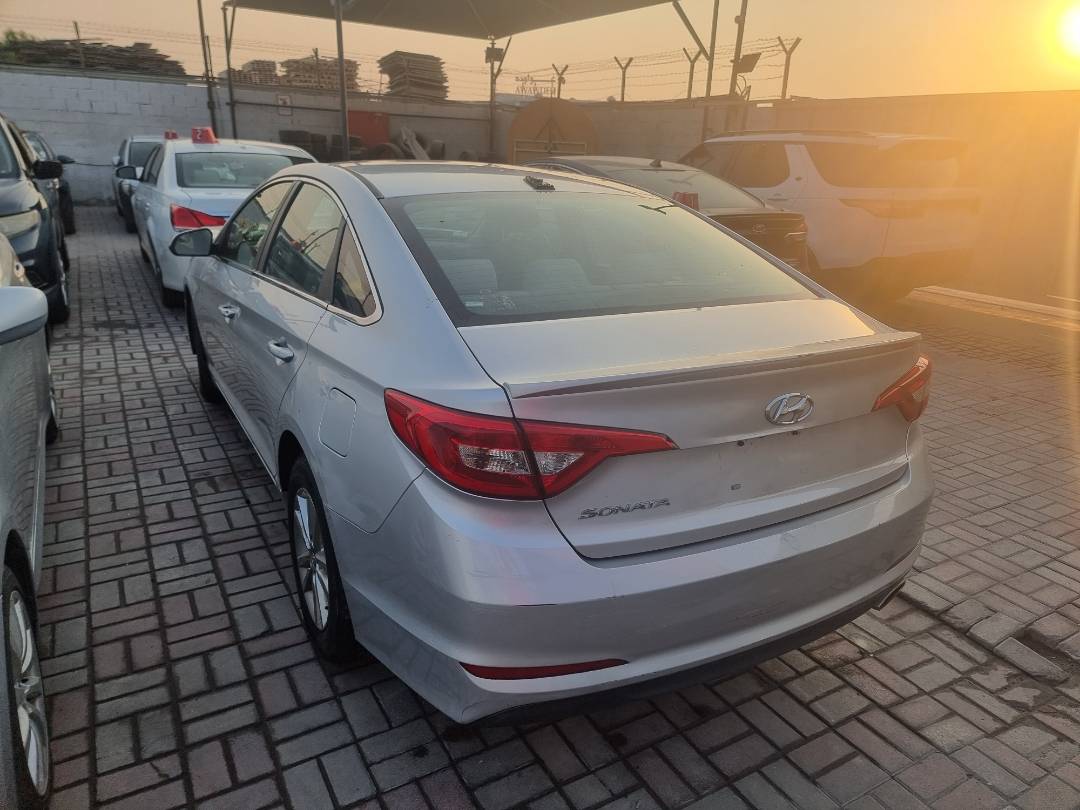 2016 HYUNDAI SONATA — 104188 Miles — Lot H314476 — Main - Marhaba Auctions Used Cars - Image 4