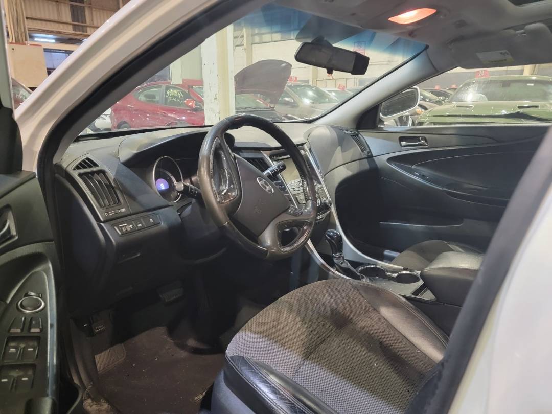 2011 HYUNDAI SONATA — 154261 Miles — Lot 64697474 — Main - Marhaba Auctions Used Cars - Image 6
