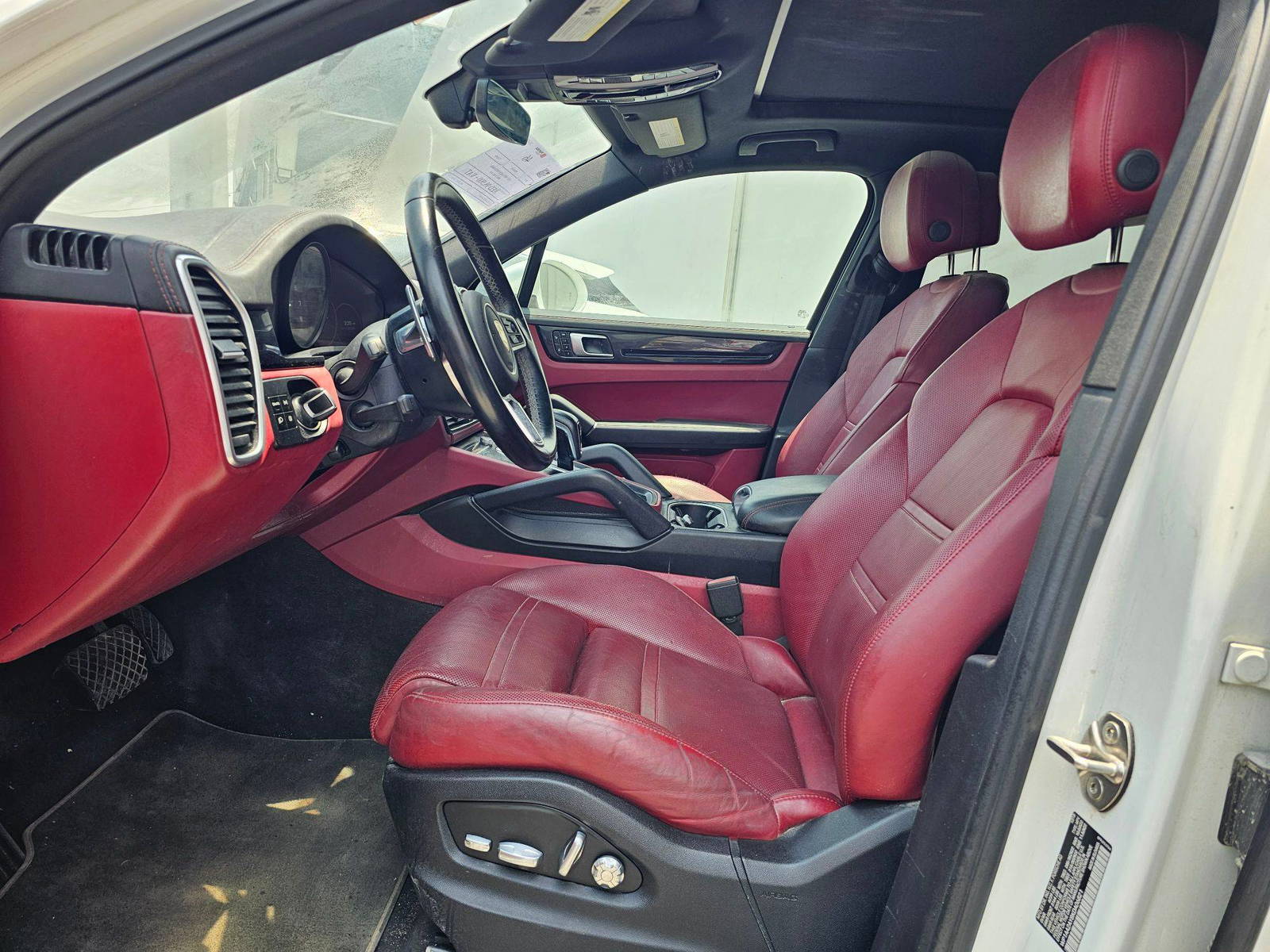 PORSCHE Cayenne 2019 - Marhaba Auction Used Cars - Image 10