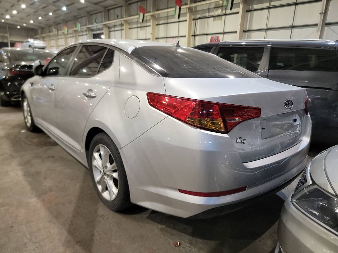 2011 KIA K5 — 286882 KM — Lot 74579 — Main - Marhaba Auctions Used Cars - Image 3