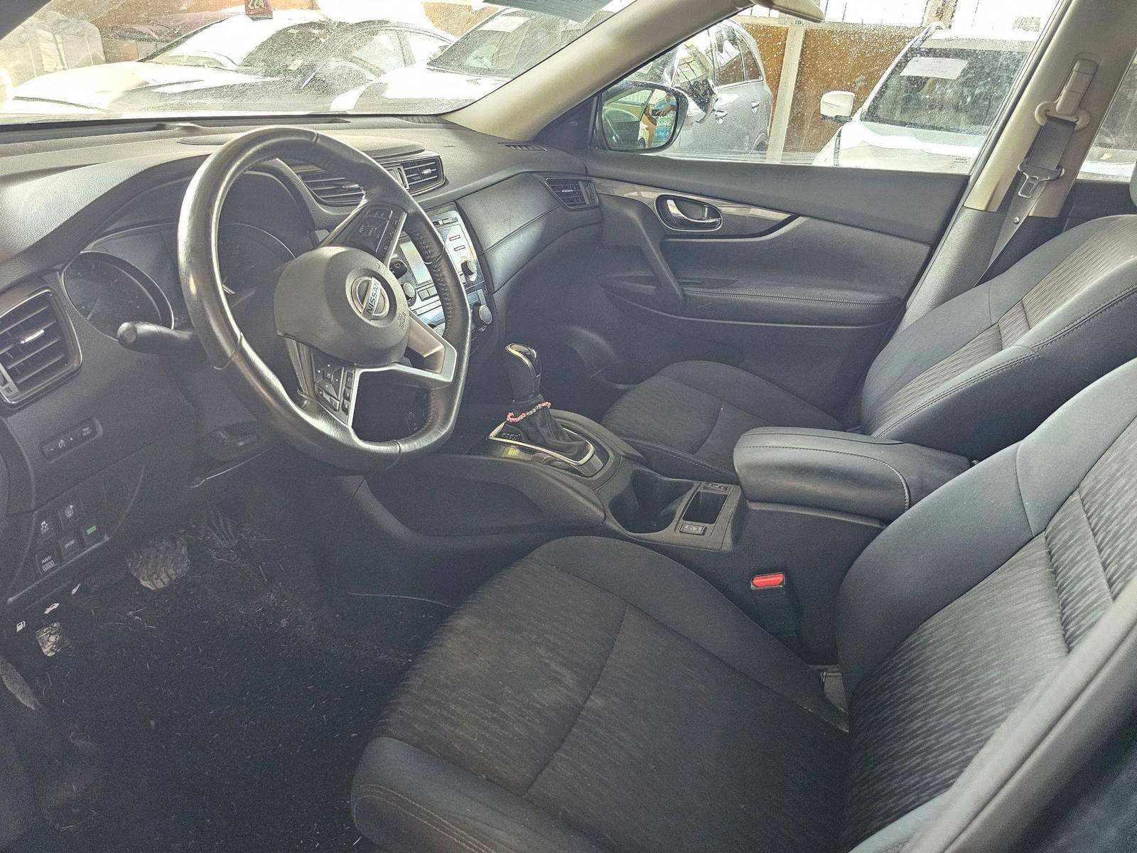 NISSAN ROGUE 2017 - Marhaba Auction Used Cars - Image 8