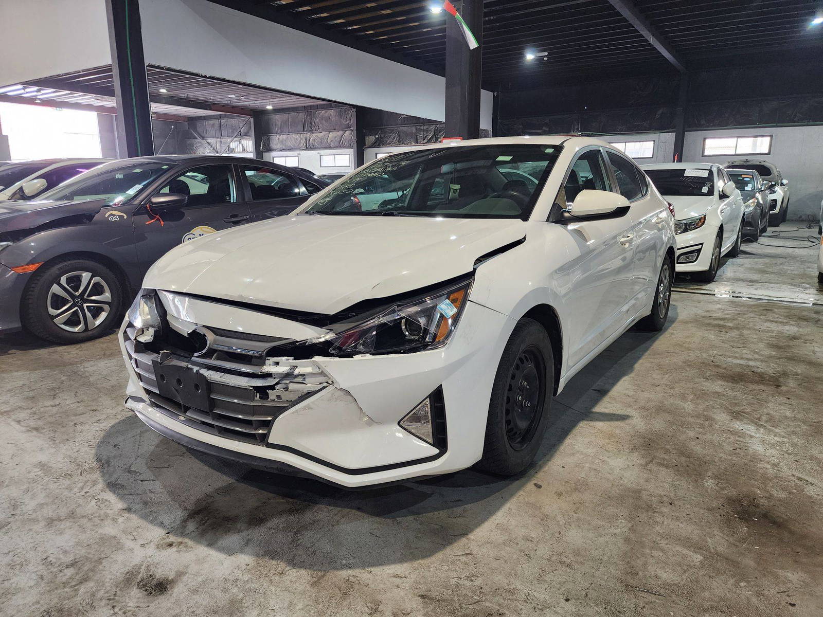 2020 HYUNDAI ELANTRA — 98723 KM — Lot LU074142 — Al Quoz - Marhaba Auctions Used Cars - Image 6