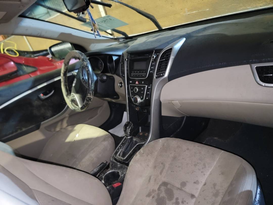 2013 HYUNDAI ELANTRA GT — 176605 Miles — Lot 37551712 - Marhaba Auctions Used Cars - Image 5