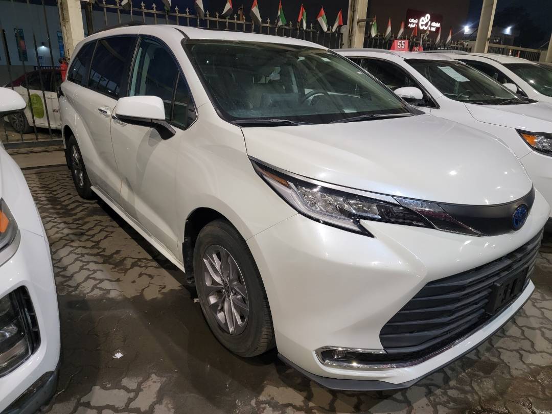 2022 TOYOTA SIENNA — 18305 Miles — Lot S077347 — Main - Marhaba Auctions Used Cars - Image 4