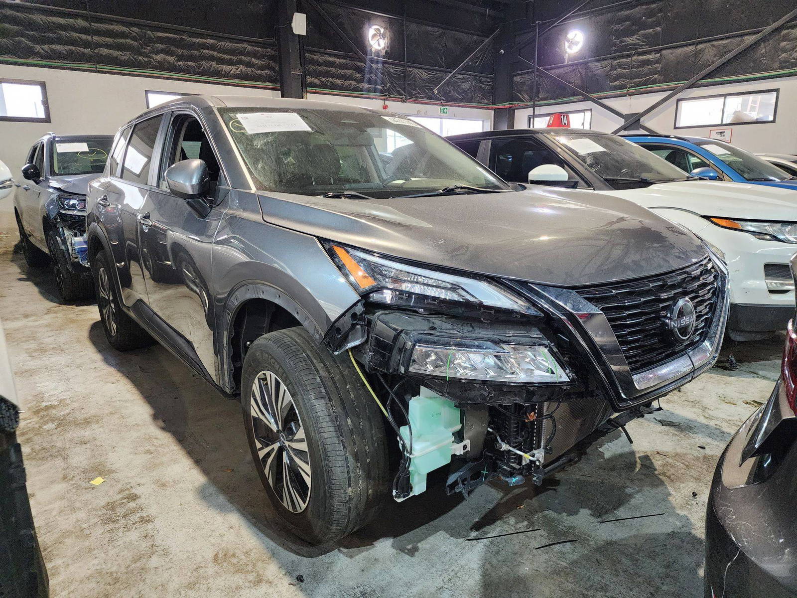2023 NISSAN ROGUE — 30941 Miles — Lot 44741745 — Al Quoz - Marhaba Auctions Used Cars - Image 3