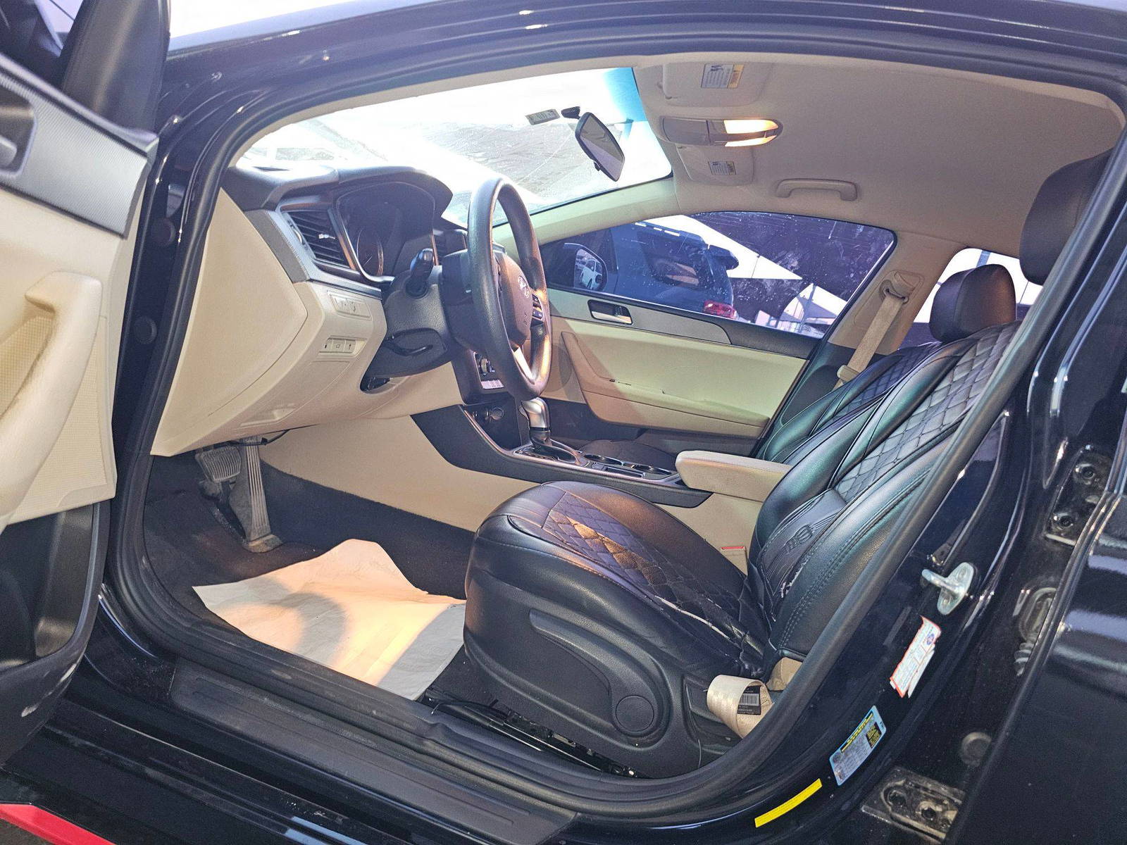2018 HYUNDAI SONATA — 136148 Miles — Lot JH699022 — Main - Marhaba Auctions Used Cars - Image 17