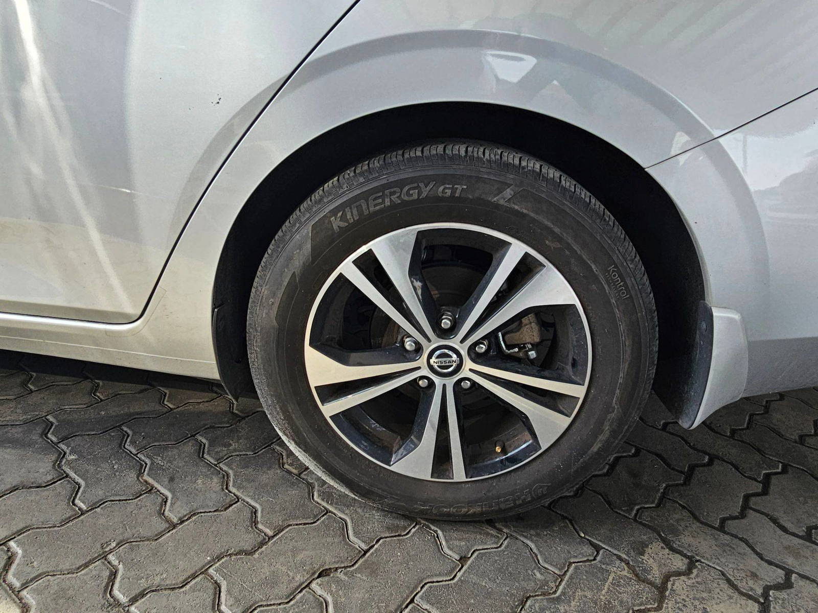 NISSAN SENTRA 2023 - Marhaba Auction Used Cars - Image 9