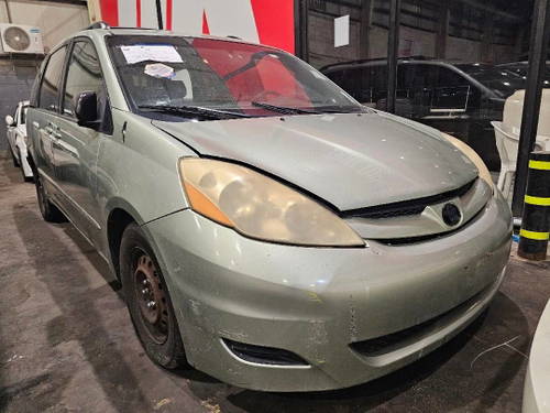 2007 TOYOTA SIENNA for sale at Marhaba Auctions