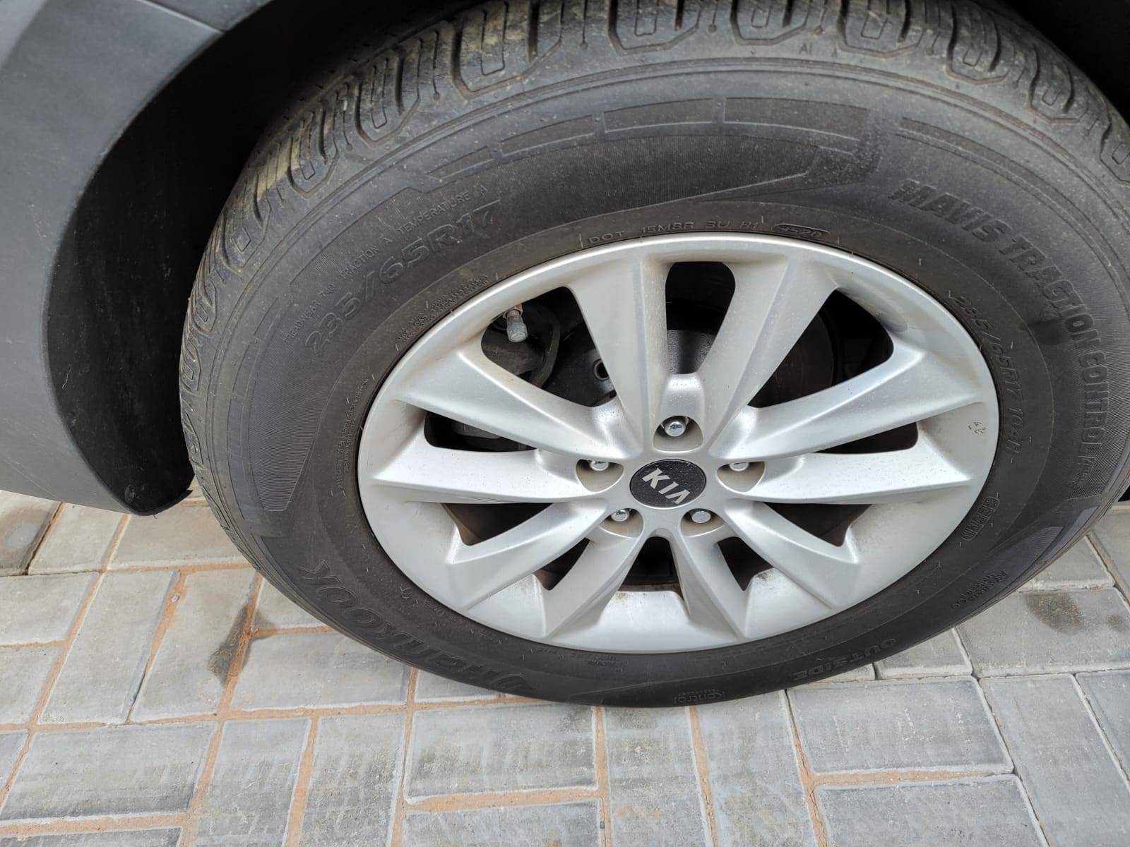 2019 KIA SORENTO — 78607 Miles — Lot 62687543 - Marhaba Auctions Used Cars - Image 9