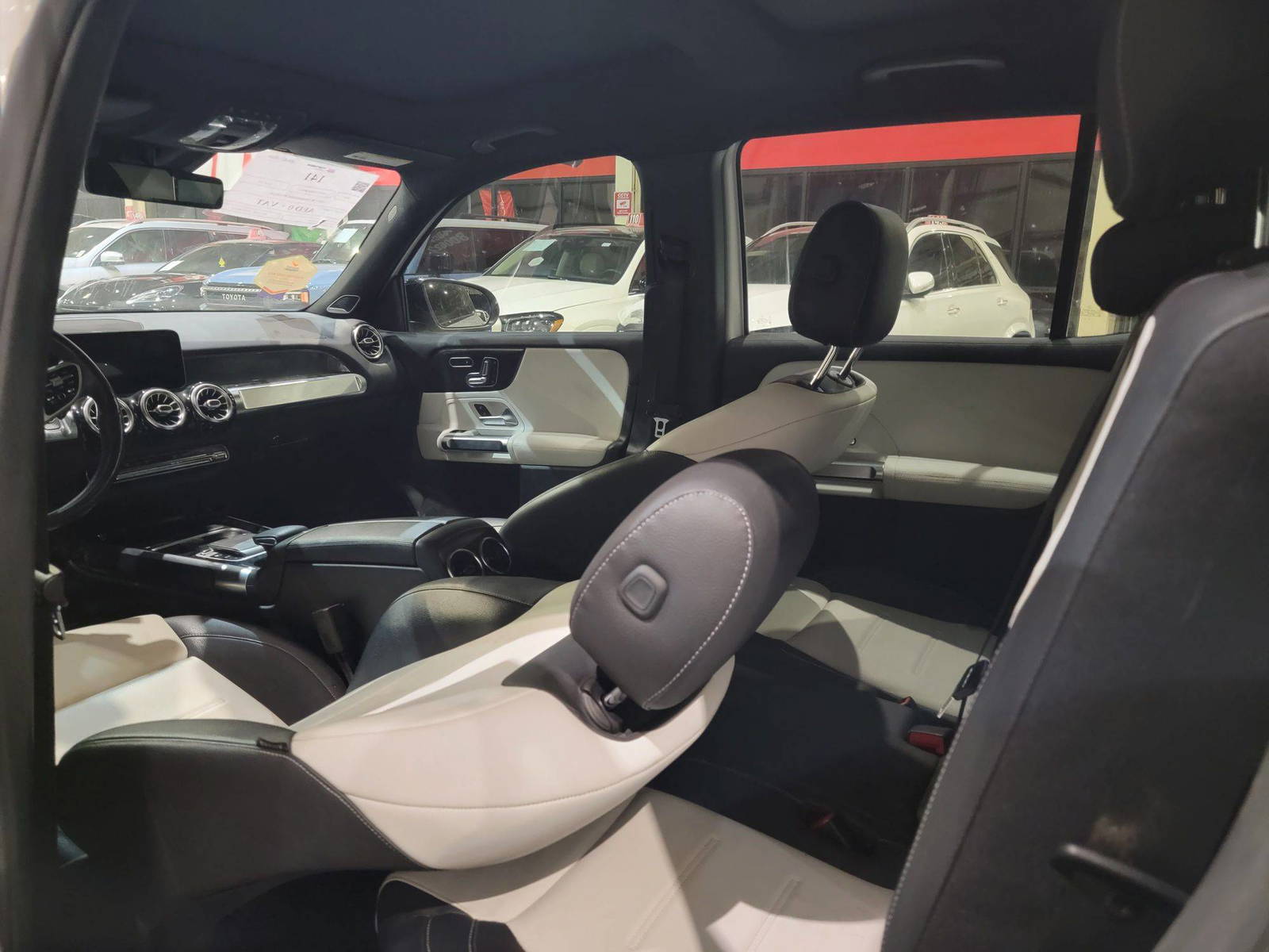 MERCEDES BENZ GLB 250 2020 - Marhaba Auction Used Cars - Image 7