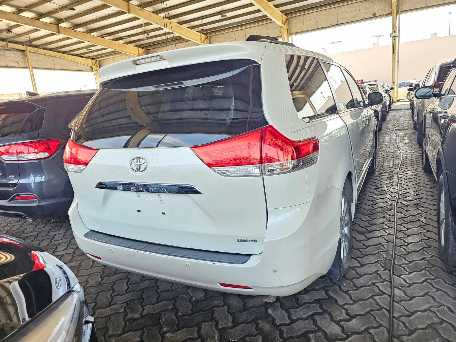 TOYOTA SIENNA 2011 - Marhaba Auction Used Cars - Image 3