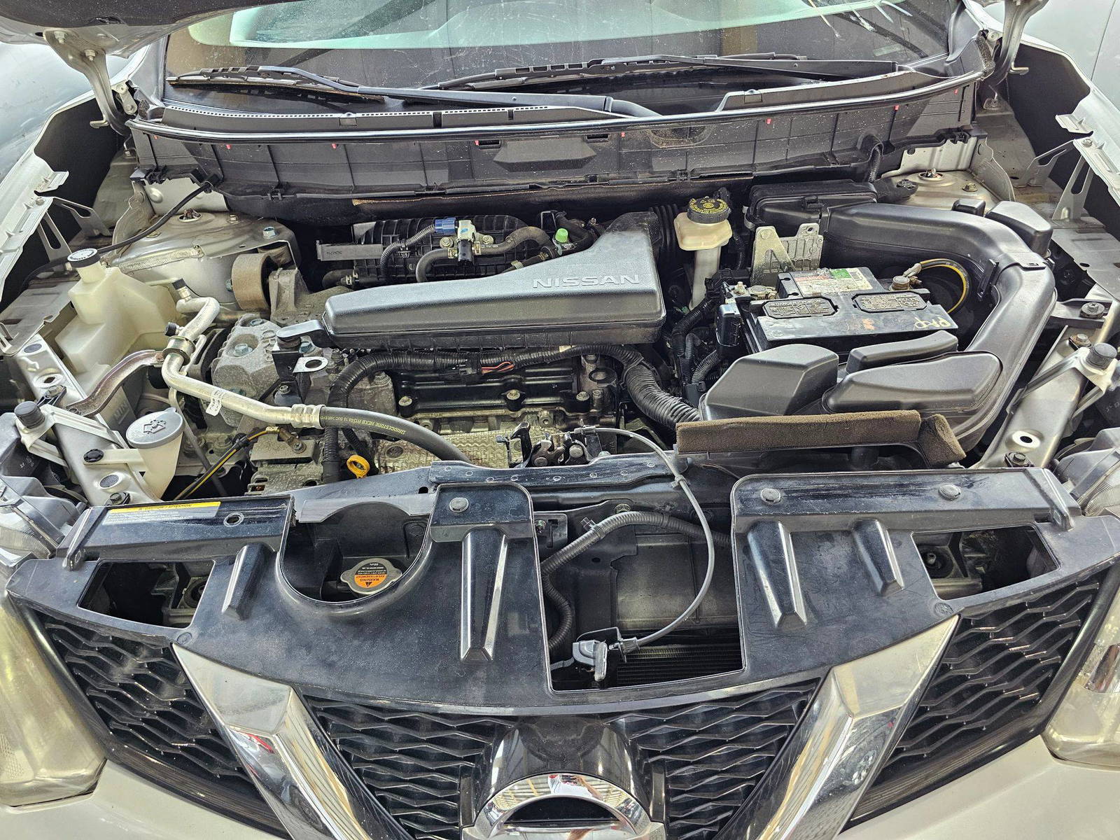 2015 NISSAN ROGUE — 165800 Miles — Lot P555049 — Souq - Marhaba Auctions Used Cars - Image 10