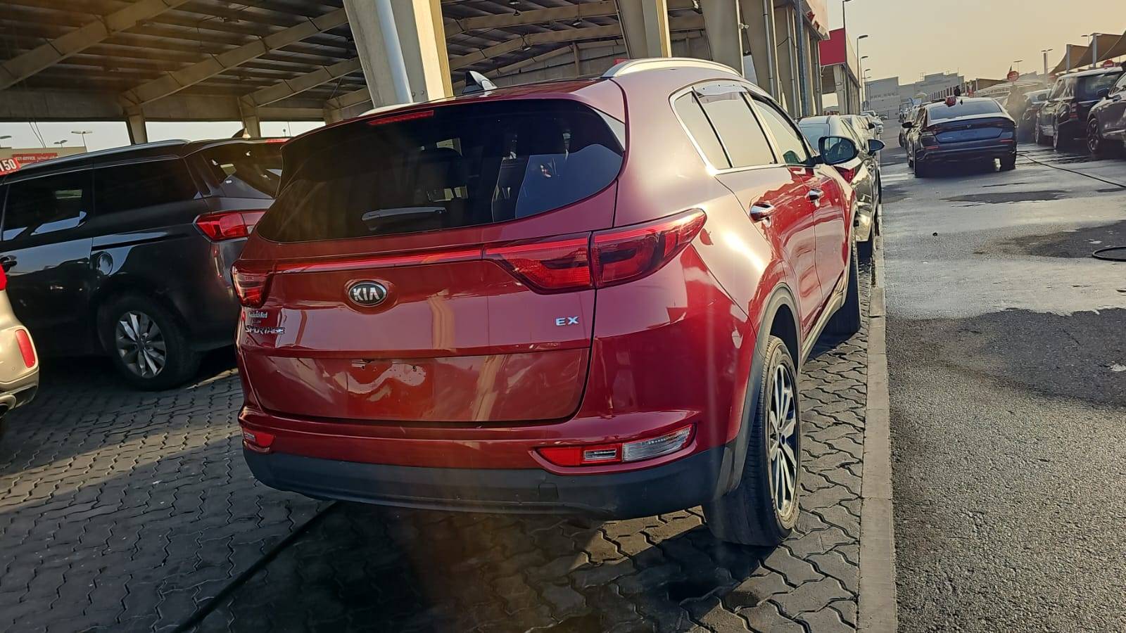 2017 KIA SPORTAGE — 153745 Miles — Lot 8H7093041 — Souq - Marhaba Auctions Used Cars - Image 5