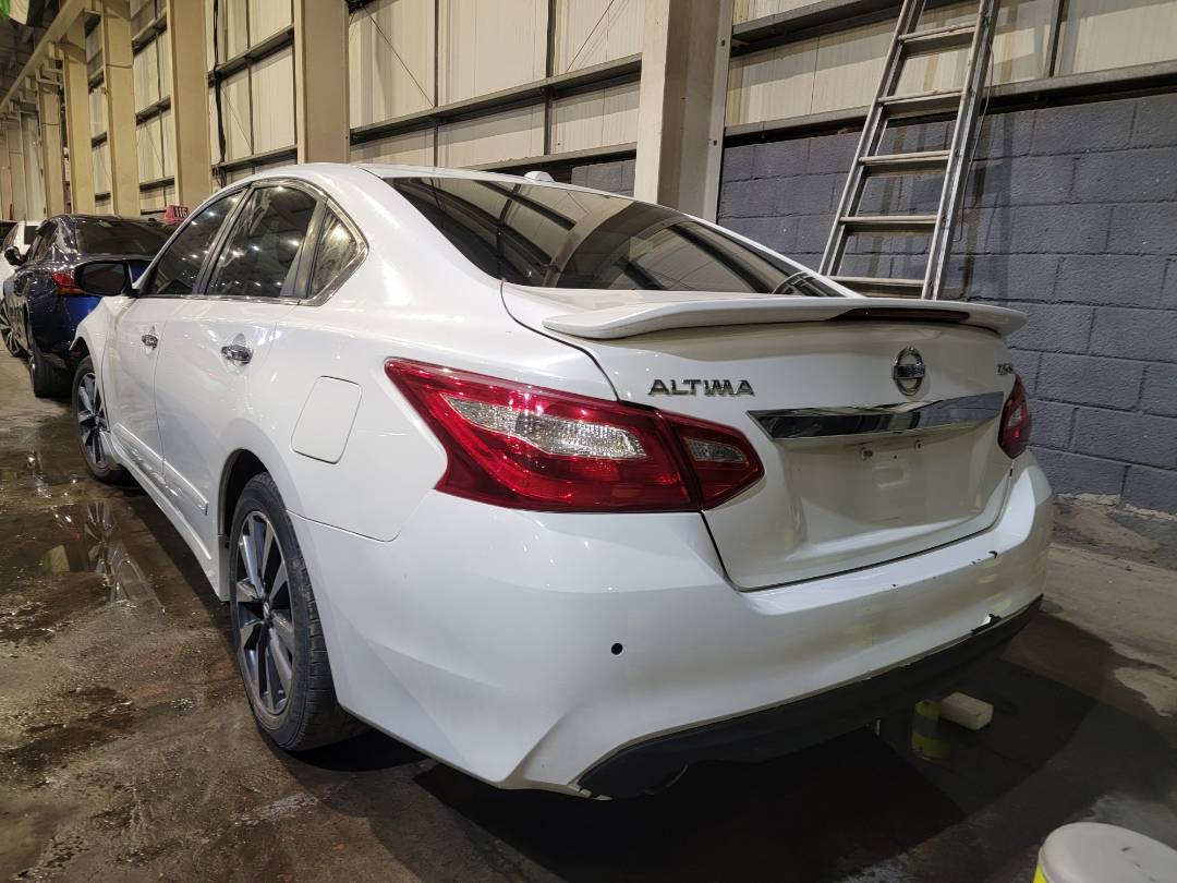 2016 NISSAN ALTIMA — 125306 Miles — Lot 124946 — Main - Marhaba Auctions Used Cars - Image 5