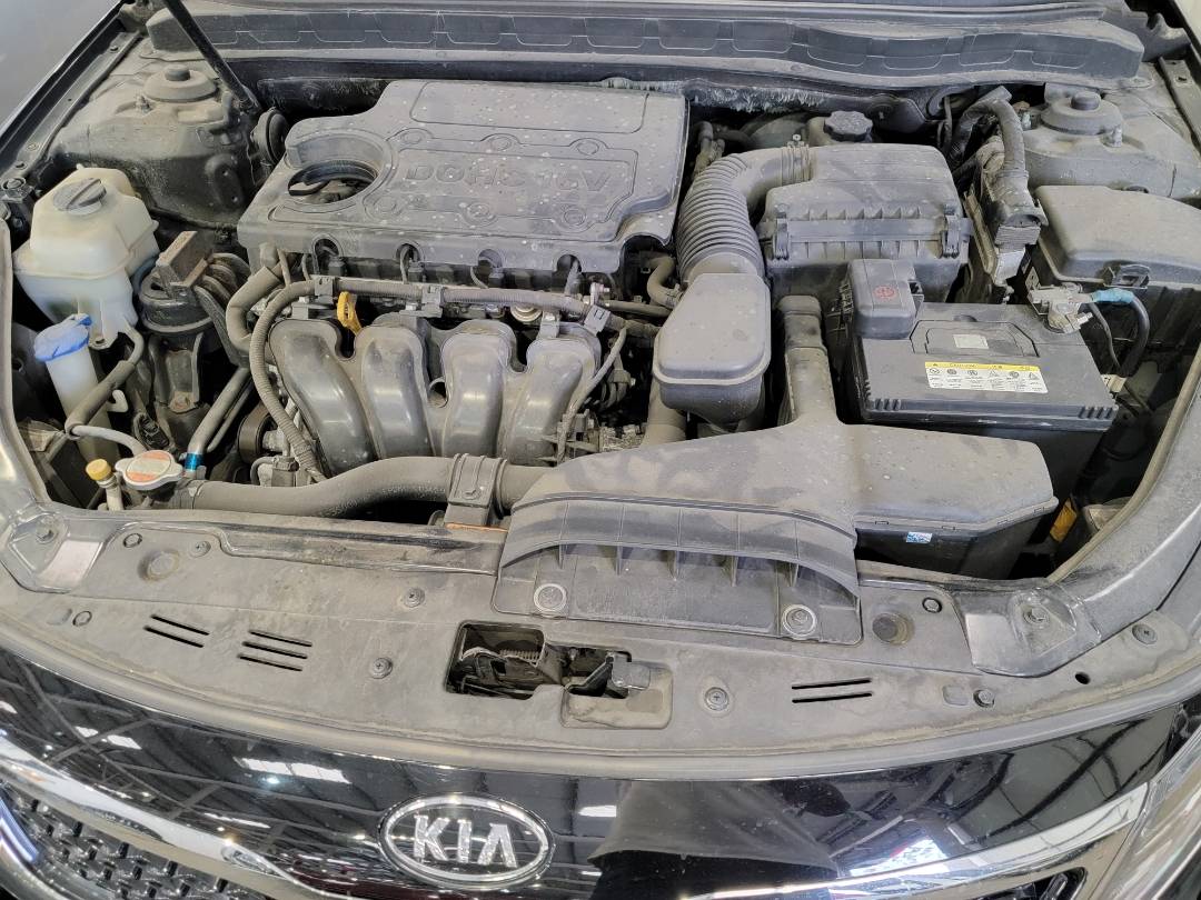 2011 KIA K5 — 107657 KM — Lot 144138 — Main - Marhaba Auctions Used Cars - Image 11