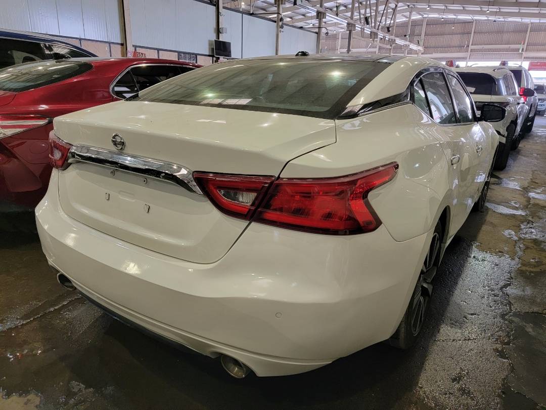 2017 NISSAN MAXIMA — 173247 Miles — Lot C427092 — Main - Marhaba Auctions Used Cars - Image 5