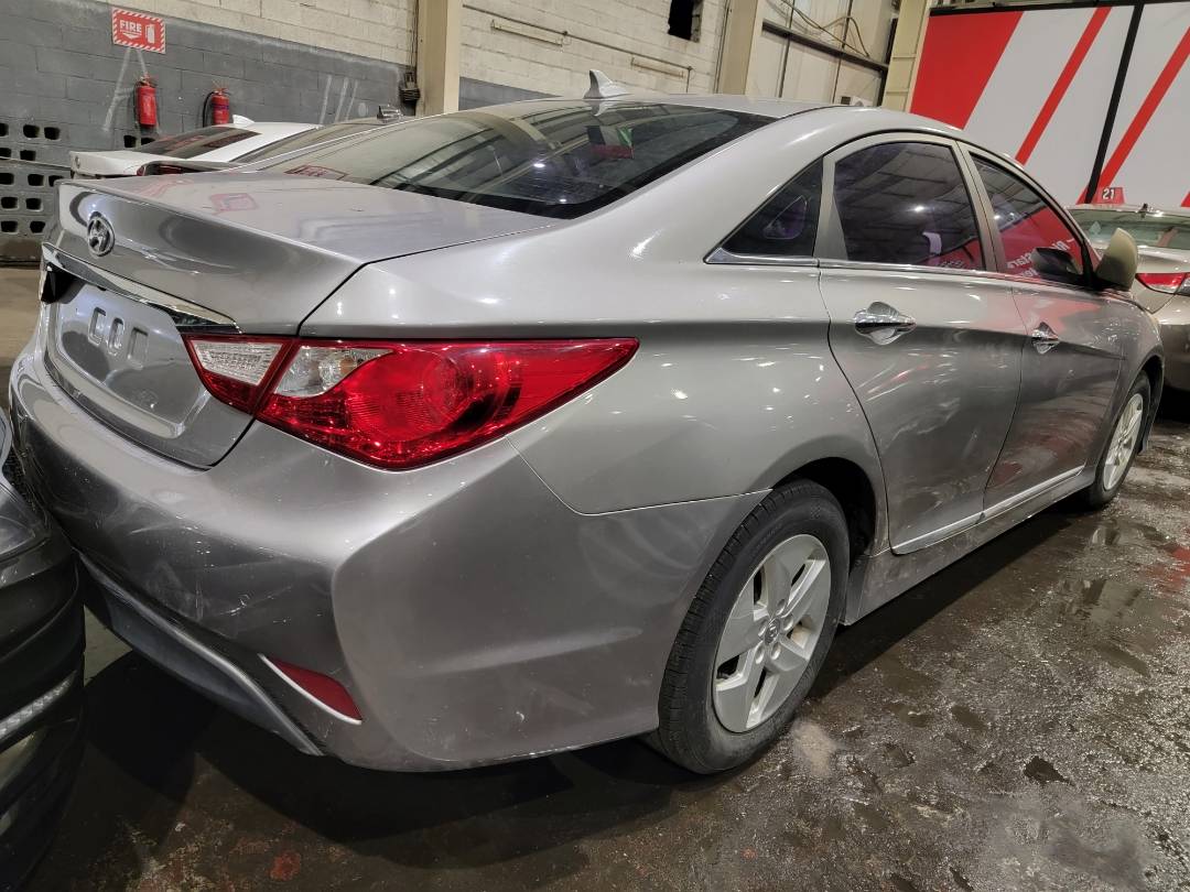2012 HYUNDAI SONATA — 191553 KM — Lot 039334 — Main - Marhaba Auctions Used Cars - Image 4