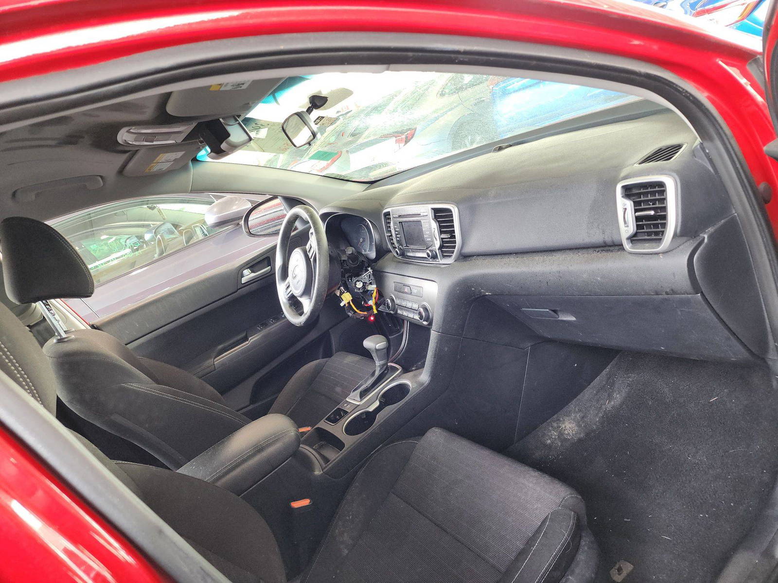2018 KIA SPORTAGE — 92376 Miles — Lot C5J7321683 — Souq - Marhaba Auctions Used Cars - Image 5