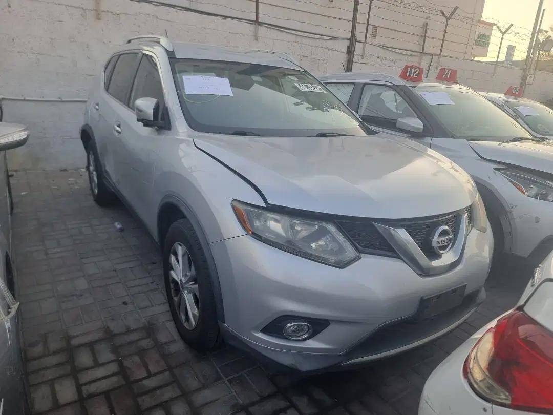 NISSAN ROGUE