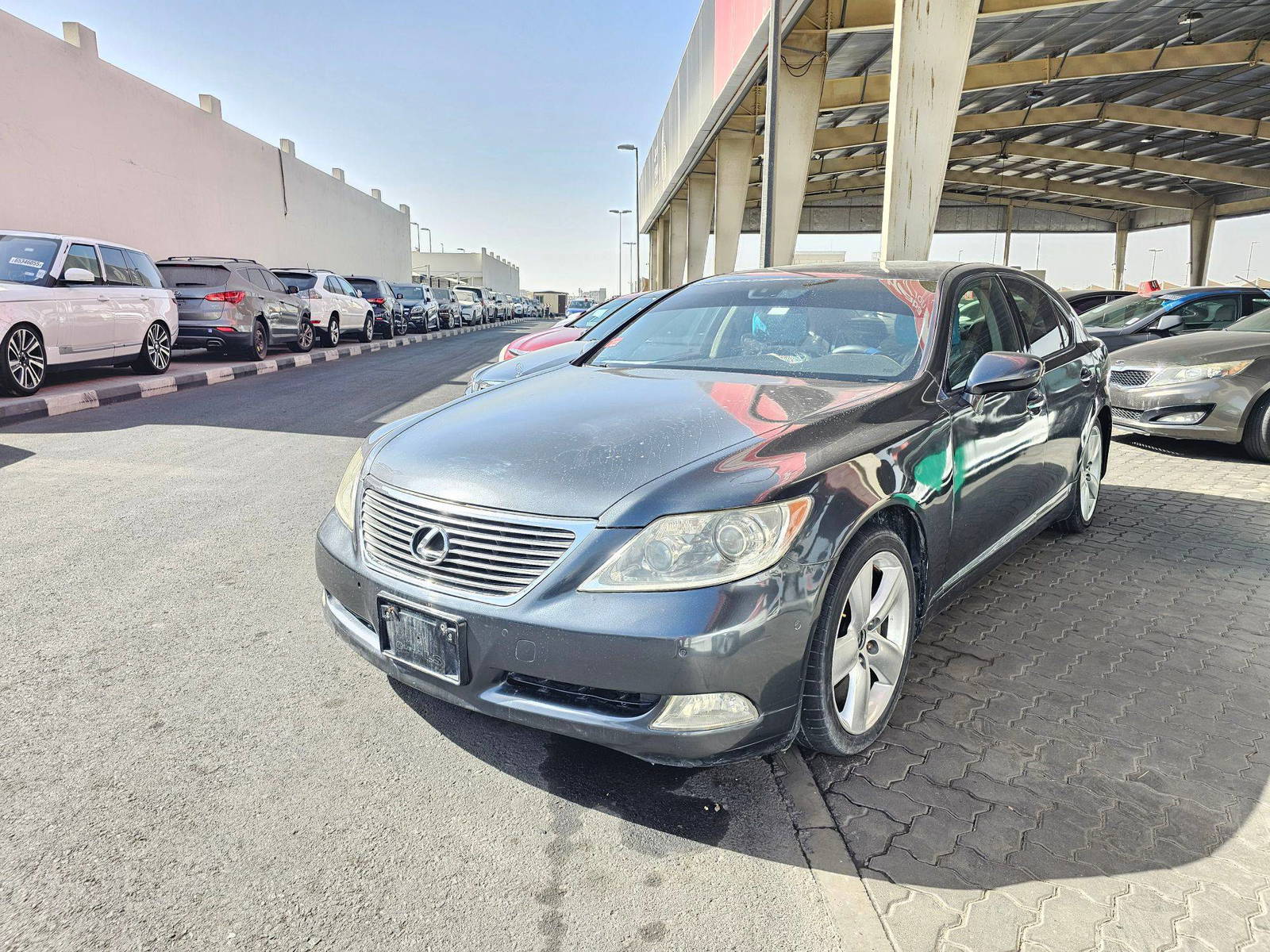 2007 LEXUS LS 460 — 347155 KM — Lot 875028840 — Souq - Marhaba Auctions Used Cars - Image 3